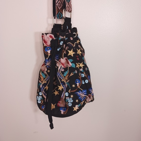 Steve Madden Handbags - Steve Madden Embroidered Floral Celestial Boho Bucket Crossbody Bag